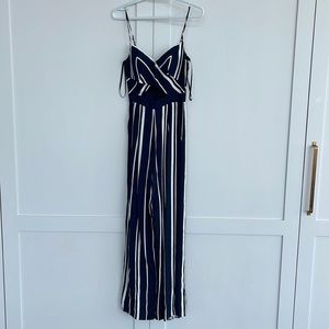 Ever New padded jumpsuit with pockets